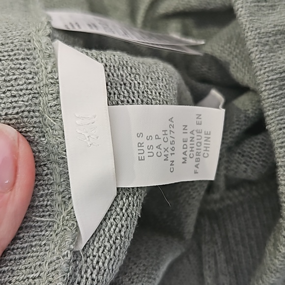 Knit shorts - Picture 3 of 5